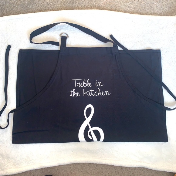 Hatley “Treble In The Kitchen” Apron O/S - Picture 1 of 3
